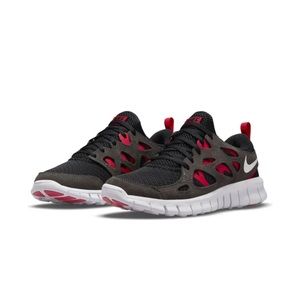 Nike boys Nike Free Run 2 Sneaker. size 5Y BLACK/ WHITE/ RED/ ASH